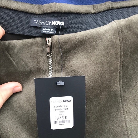 Suede skirt - Picture 2 of 2